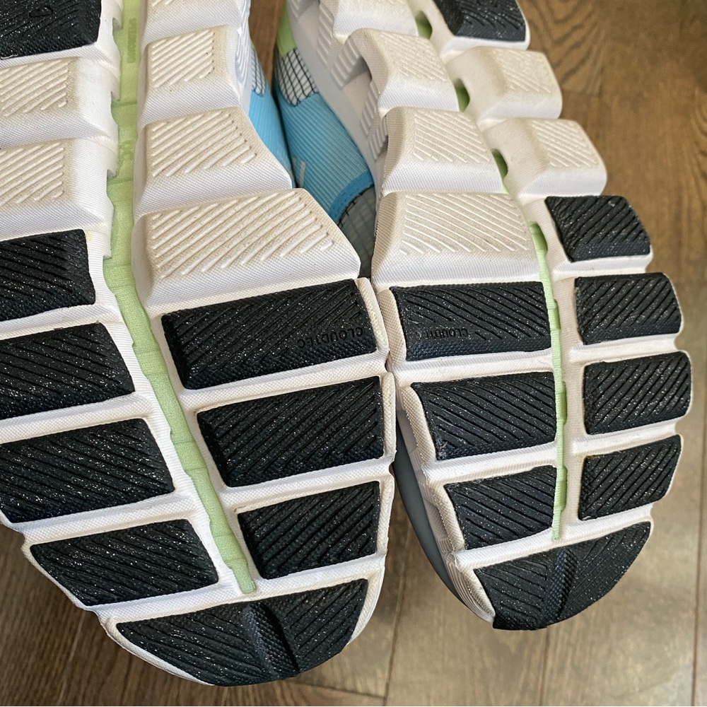 On Running Cloud X Shift Women’s size 9 - image 7